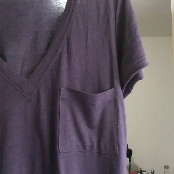 WORN ONCE LUSH V NECK - Picture 3 of 4